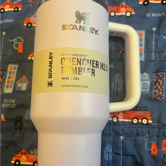 Stanley Quencher H2.0 FlowState 40oz Tumbler – Wisteria (Limited Edition) - Picture 2 of 5